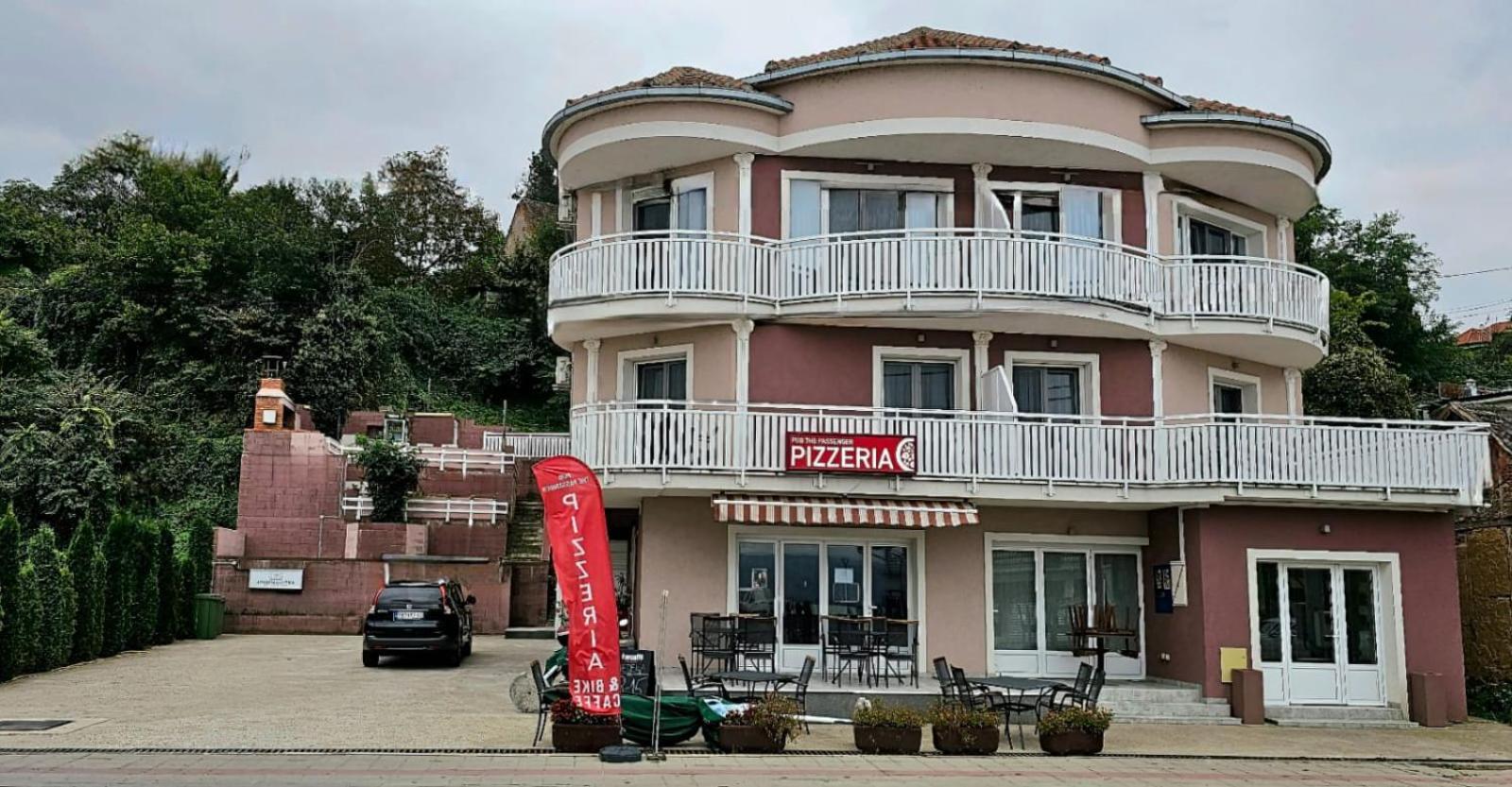 Apartmani Tika Golubac Exterior photo